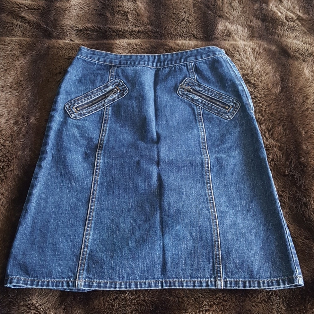 The Limited Denim Skirt with Zippered Pockets Sz 2